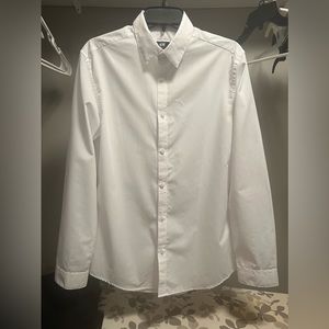 H&M Men’s button up dress shirt - M